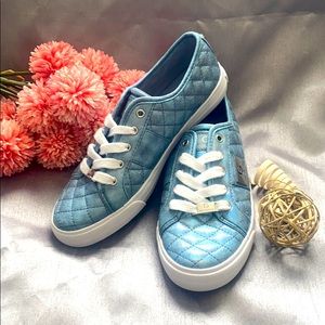 🌸BRAND NEW BLUE G BY GUESS BACKER SNEAKERS🌸